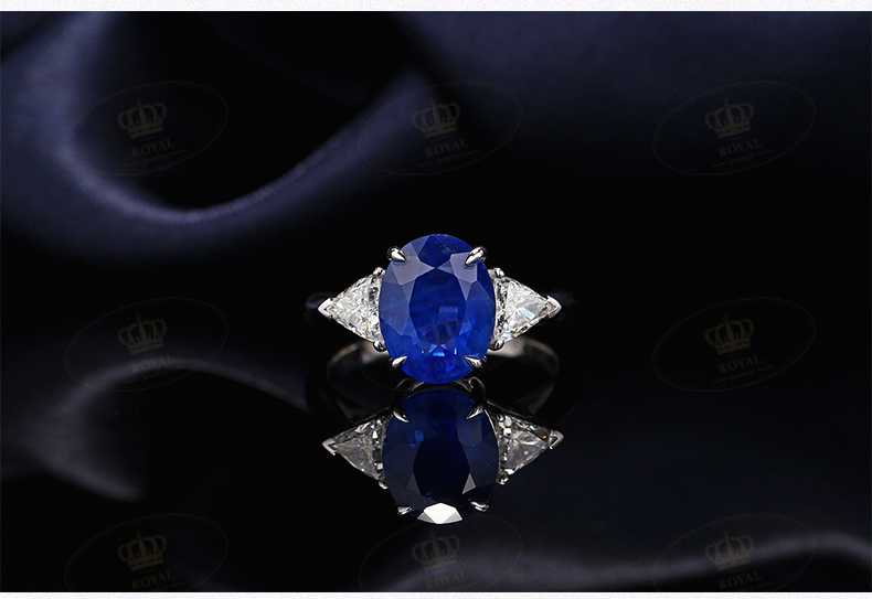 ROYALJEWELRY4.03克CT蓝宝石戒指天然无烧矢车菊色经典三石Tian使