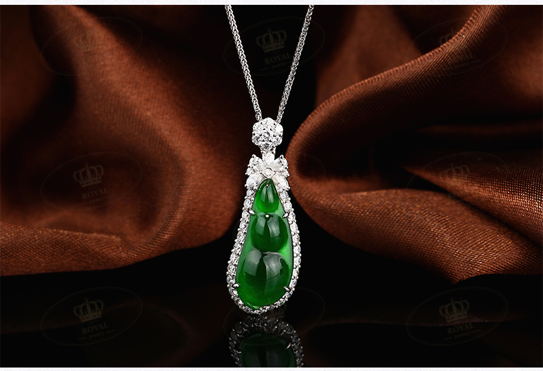 ROYALJEWELRY天RanA货翡翠吊坠起荧帝王绿福豆（福禄寿）豆蔻年华