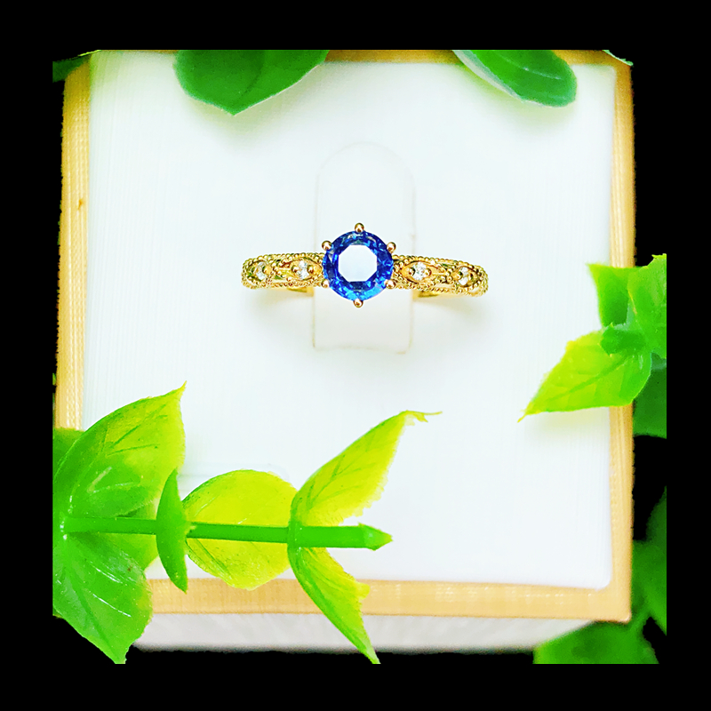 蓝宝石 18K金镶嵌 戒指女款小清新 彩宝可定制 顺丰包邮